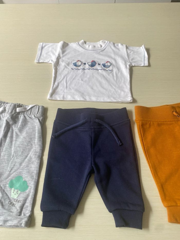Lot de vêtements 3/6mois - photo numéro 2