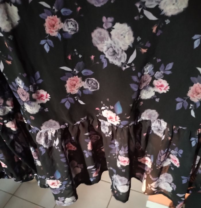 Très beau haut "Miss Liberto" neuf - photo numéro 2