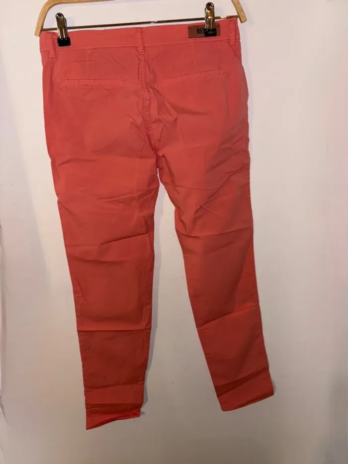 Pantalon rose corail femme Reiko taille 34 en très bon état - photo numéro 7