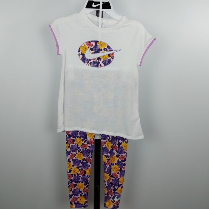 Ensemble nike