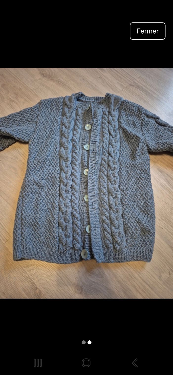 Gilet fait mains garcon 10ans - photo numéro 2