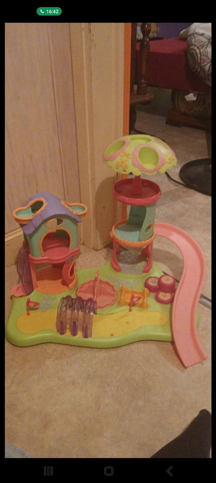 Maison pet shop