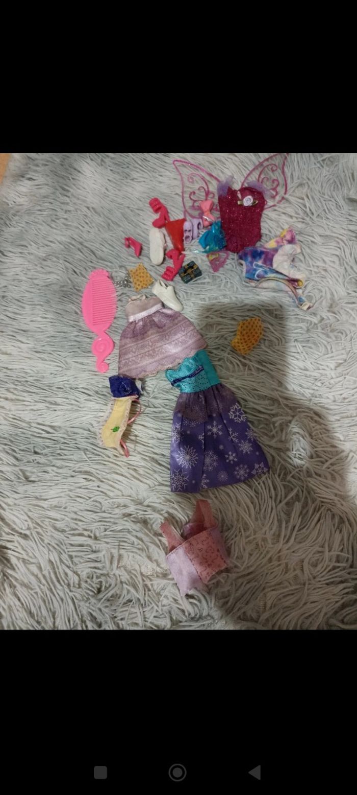 Lot de barbies et accessoires - photo numéro 10