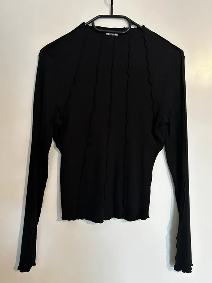 Haut noir manches longues Pimkie