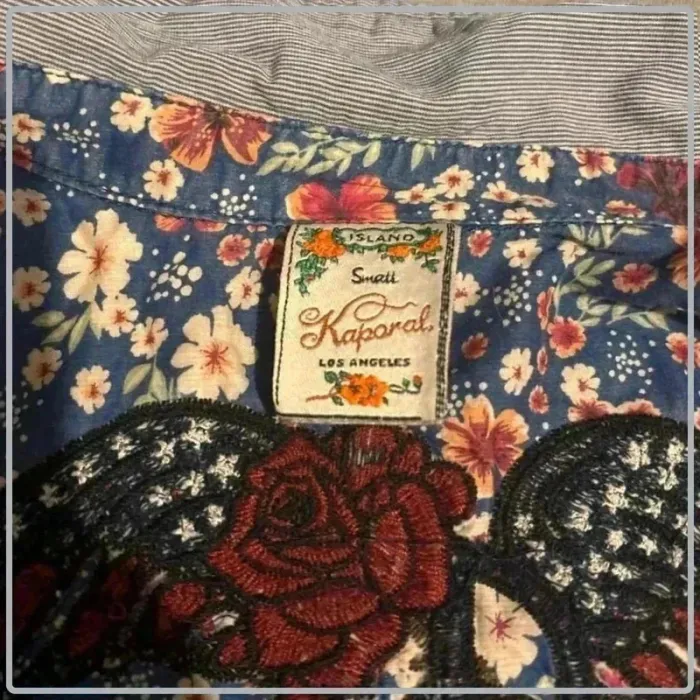 Magnifique chemise kaporal taille 36 - photo numéro 6
