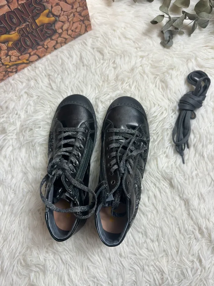 Paire de baskets grises Stones and Bones taille 35 - photo numéro 4