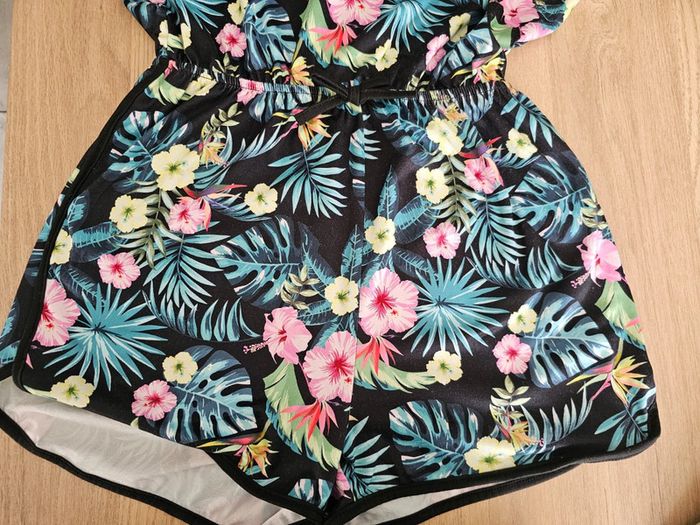 Combinaison /Combi short Shein 11-12 ans - photo numéro 3