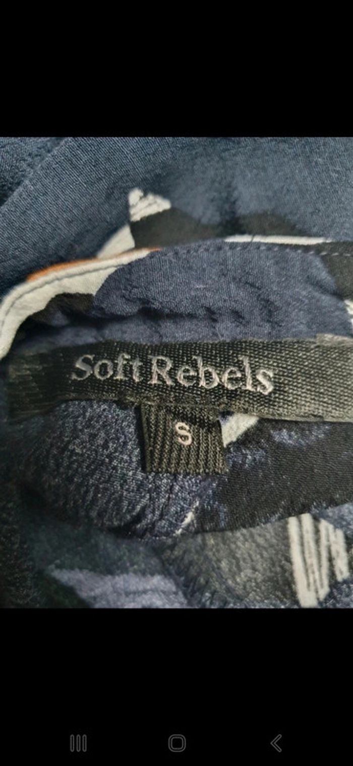 Robe. - photo numéro 3