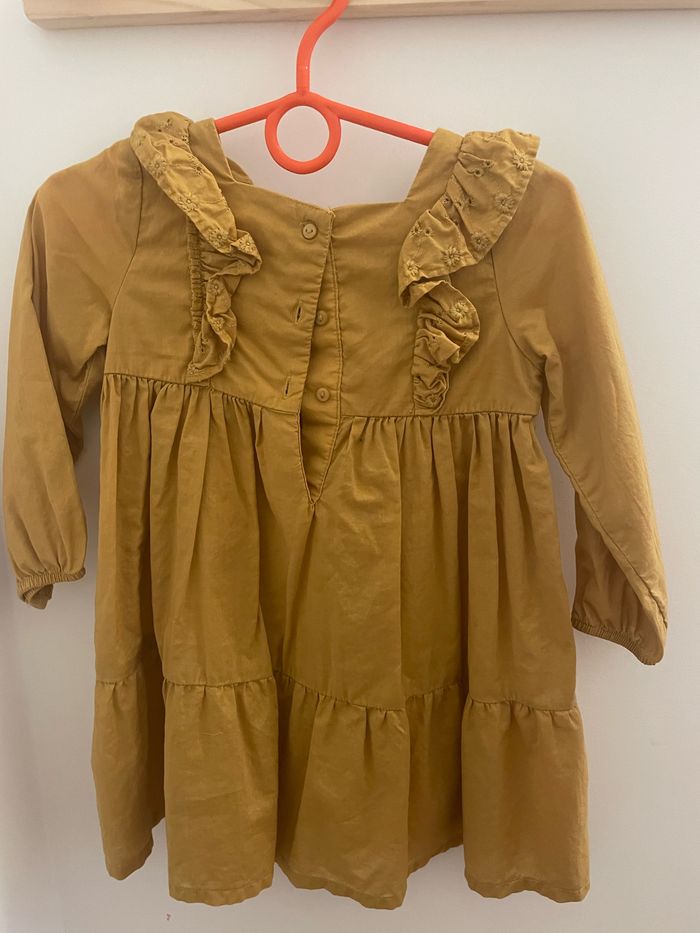 Robe H&M moutarde - photo numéro 2