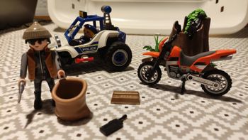 Policier avec voiturette et voleur à moto PLAYMOBIL complet sans boîte