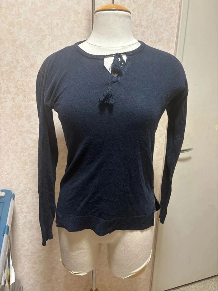 Pull taille 42-44 voir mesures marque le temp des cerises