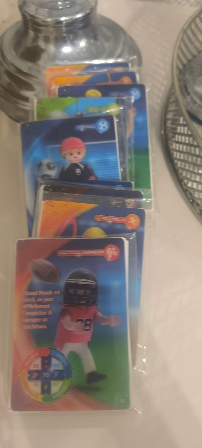 Lot de 85 cartes play mobile collector - photo numéro 2