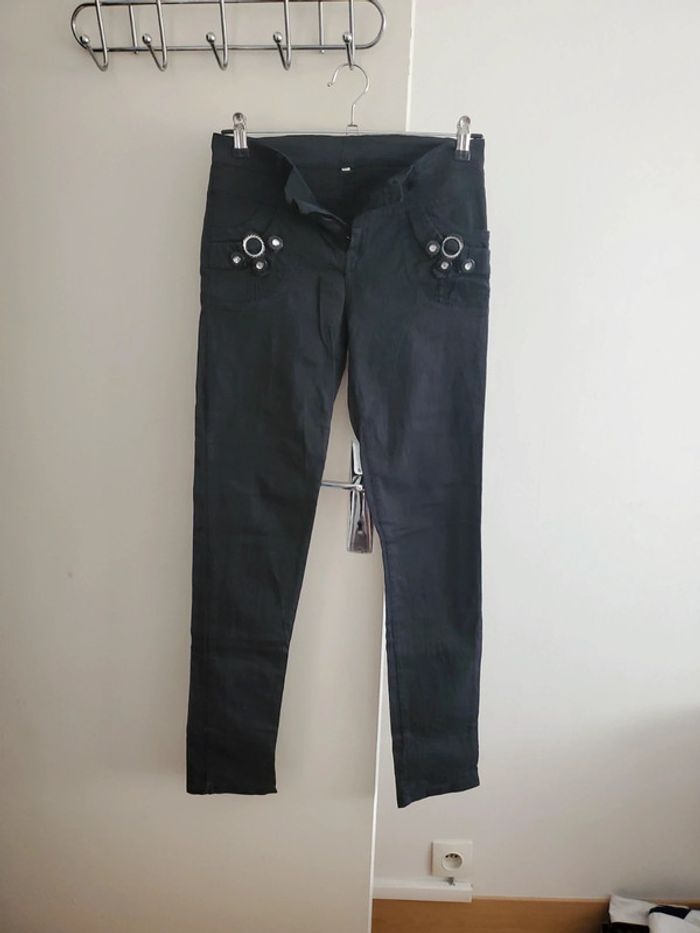 Pantalon léger noir T34 neuf