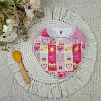 Bavoir bandana motif peppa pig 0-9 mois