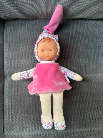 Doudou peluche poupée corolle