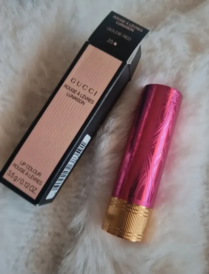 Rouge à lèvres Lunaison goldie red Gucci Beauty - photo numéro 8