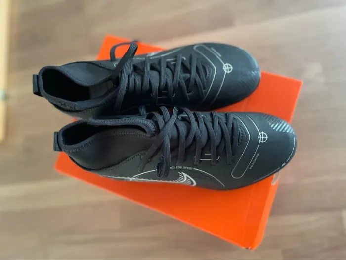 Campons 32 enfant Nike superfly 8 club MG neuf - photo numéro 6