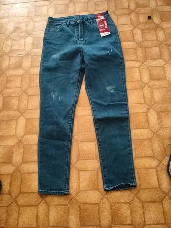 Jean focus 38 neuf