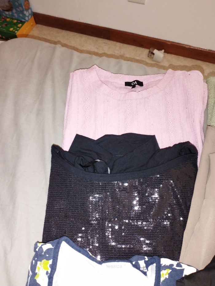Lot vêtements - photo numéro 2