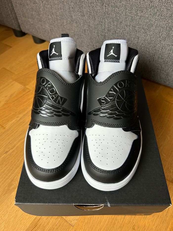 Baskets nike air Jordan sky unisex - photo numéro 2