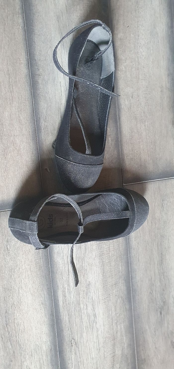 Ballerines noires - photo numéro 2
