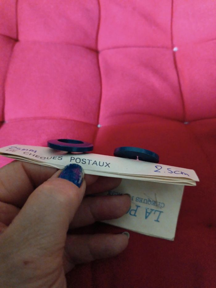 Lot de 5 boutons marine - photo numéro 2