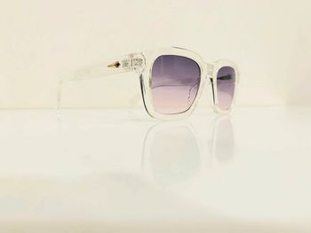 Lunette de soleil transparente mixte verres violet dégradés uvprotection taille moyenne