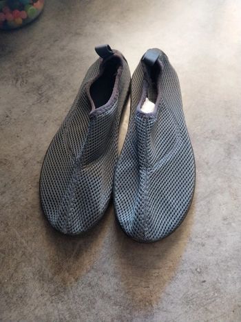 Chaussures aquatiques neuves avec étiquette tribord 36-37