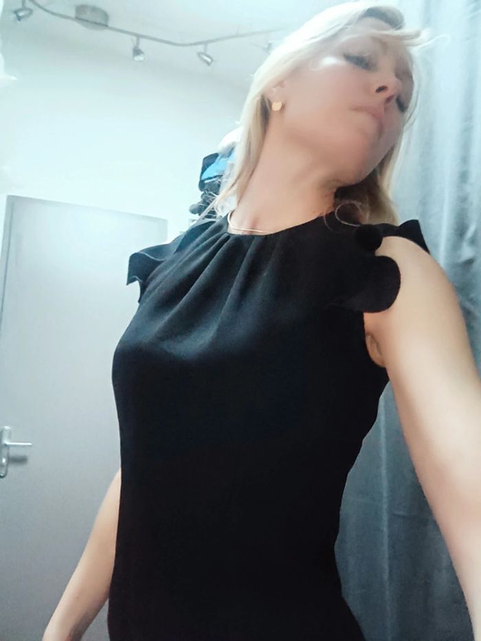 Robe noire - photo numéro 4