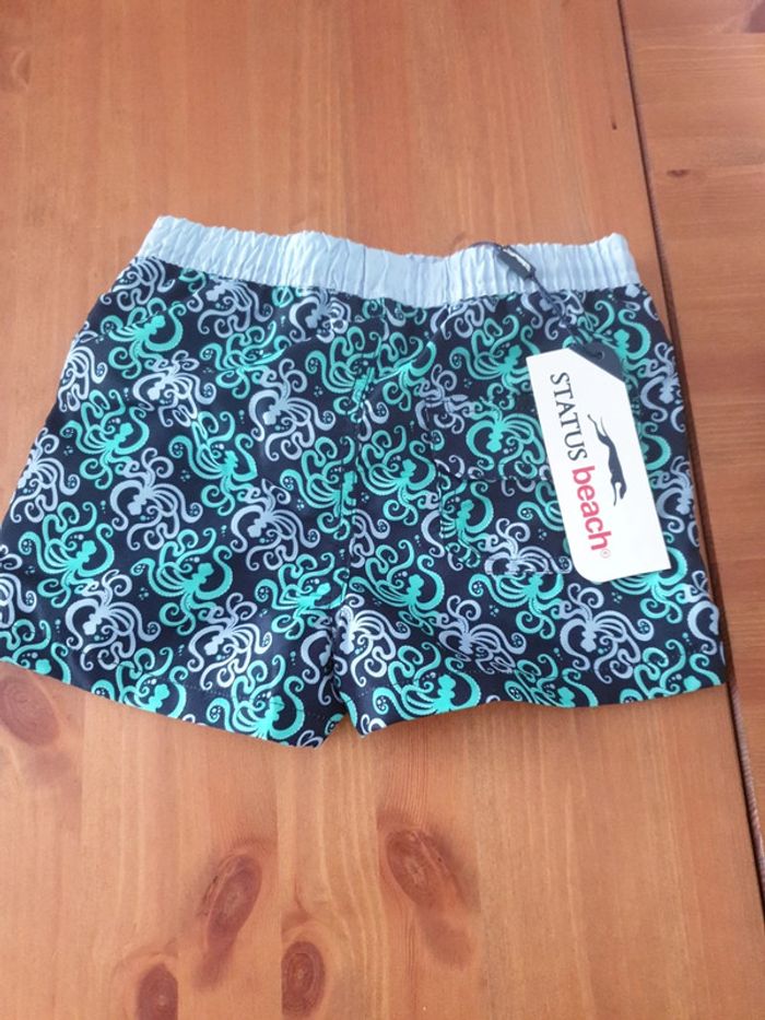 Lot de 2 shorts de bain 6 ans neufs - photo numéro 7