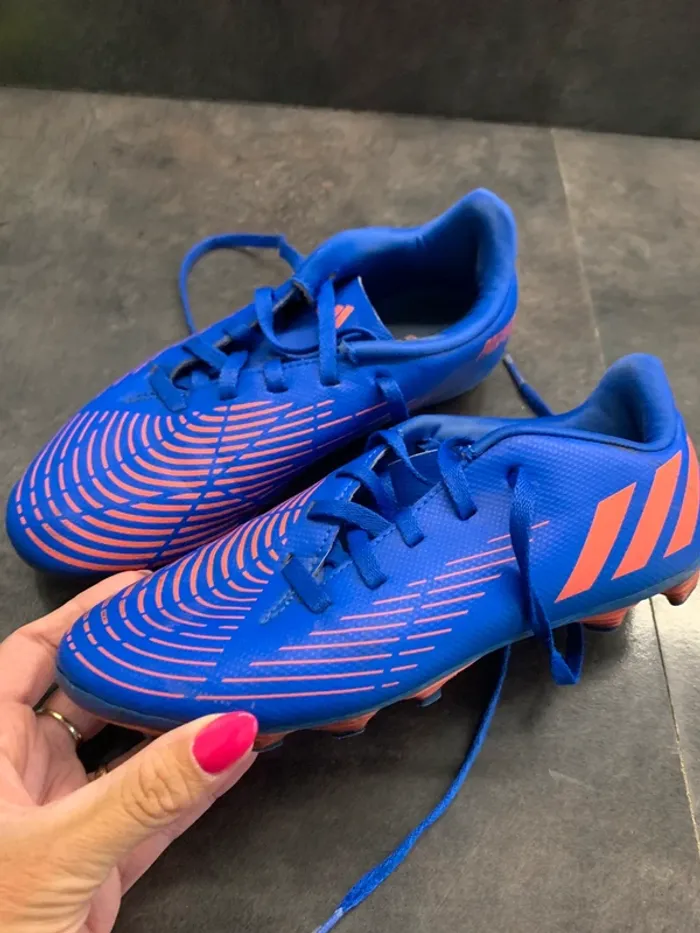 Basket crampons de foot adidas predator taille 34