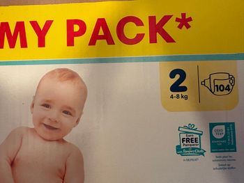 Carton couches Pampers taille 2