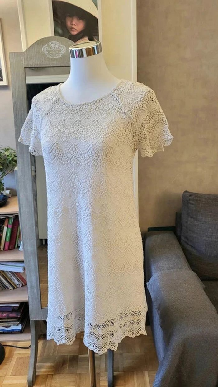 Collection capsule pépite Ba&sh Robe dentelle crochet Valeur 360 euros - photo numéro 2