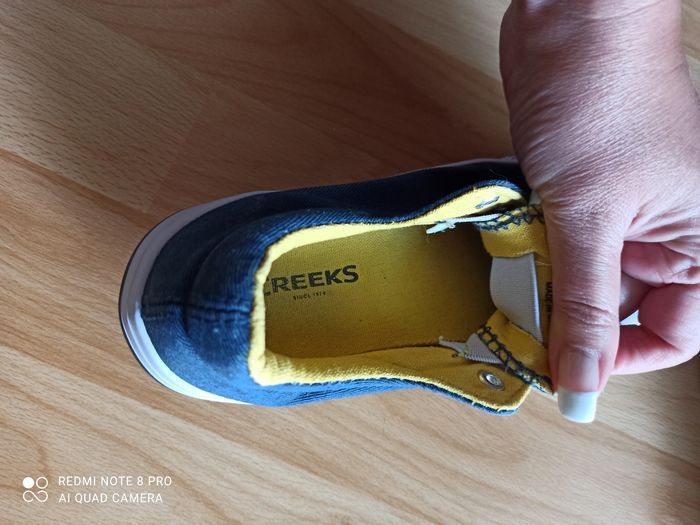 Baskets CREEKS - pointure 34 - photo numéro 2