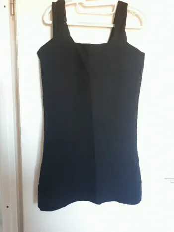 Robe noire 38