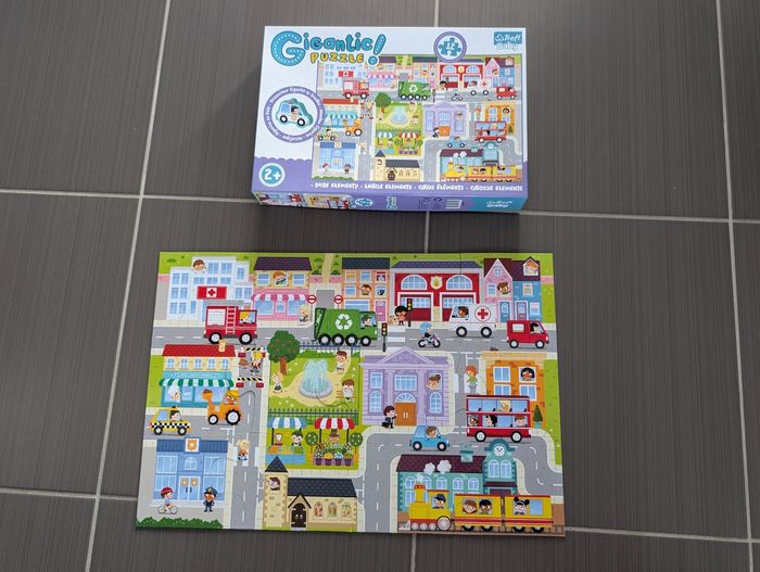 Gigantic puzzle les véhicules 12 pièces 2 ans et plus