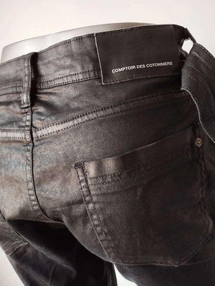 Jean effet ciré Comptoir des cotonniers taille 38 - photo numéro 4