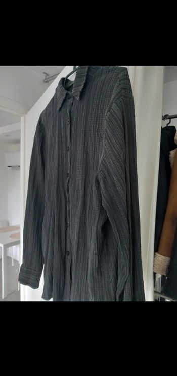 Chemise gris foncé