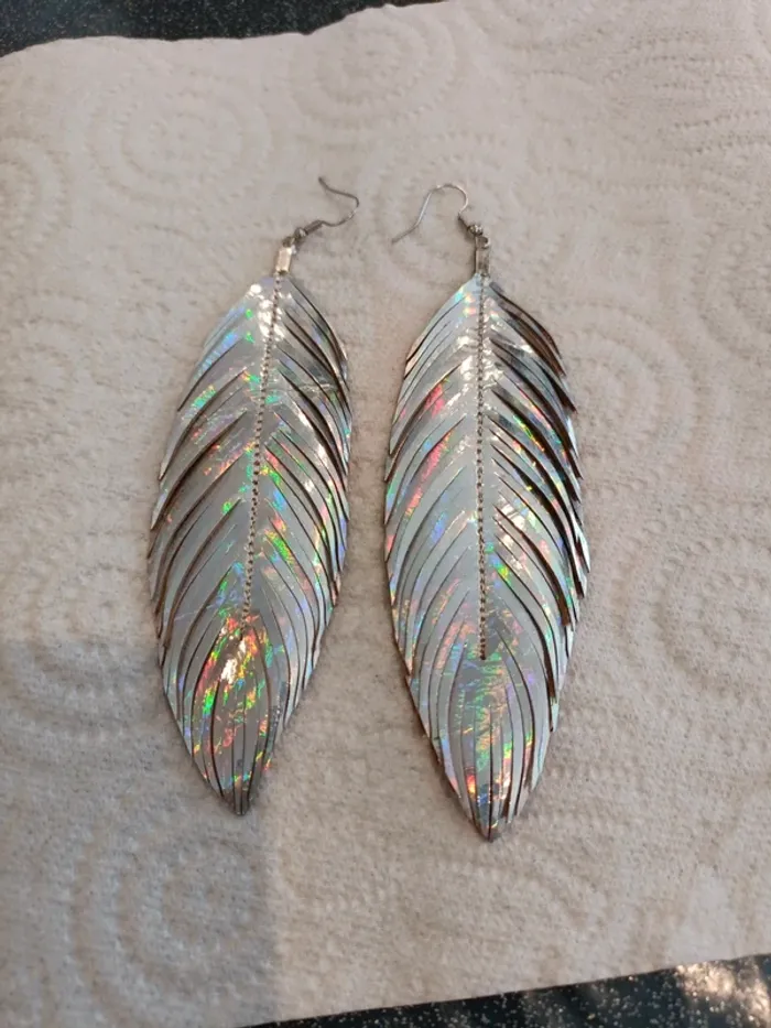 Boucles d'oreilles holographiques cuir - photo numéro 5