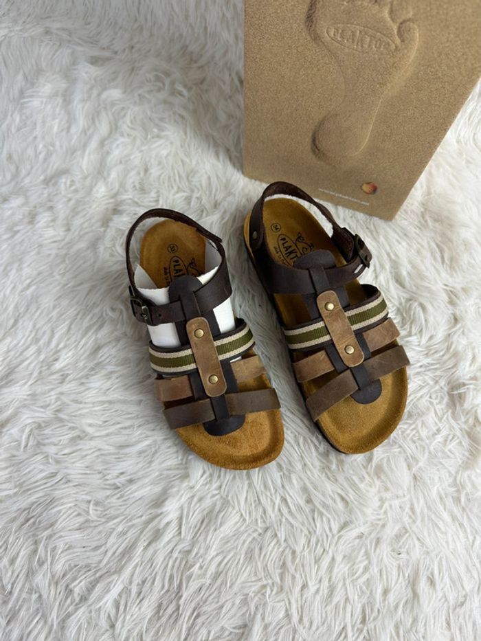 Paire de sandales Plakton taille 33 - photo numéro 2