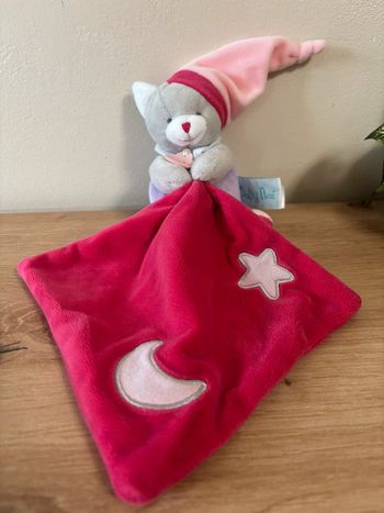 Neuf doudou peluche chat mouchoir rose lune étoile luminescent babynat