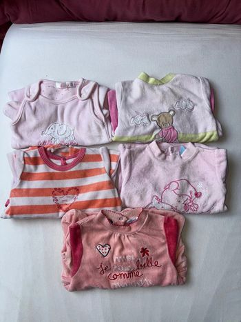 Lot 5 pyjamas