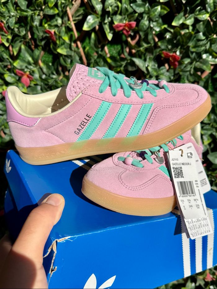 Adidas gazelle bliss lila / acid mint / off white - photo numéro 2