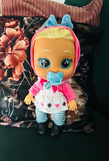 Cry babies / Cry baby Sroryland