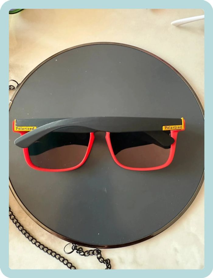 Lunette de soleil sport rouge - photo numéro 2