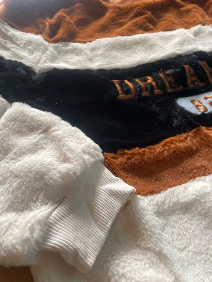 Pull femme XS - photo numéro 4