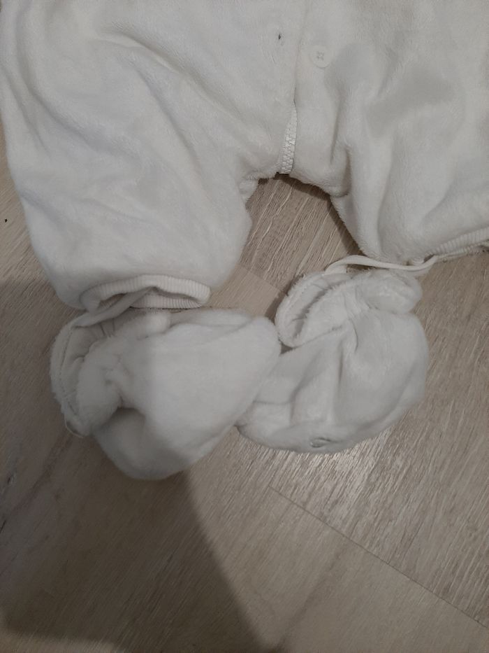 Lot 2 combinaisons hiver 1 mois - photo numéro 7