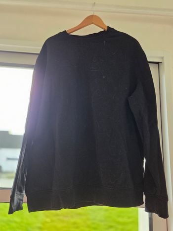 Pull noir