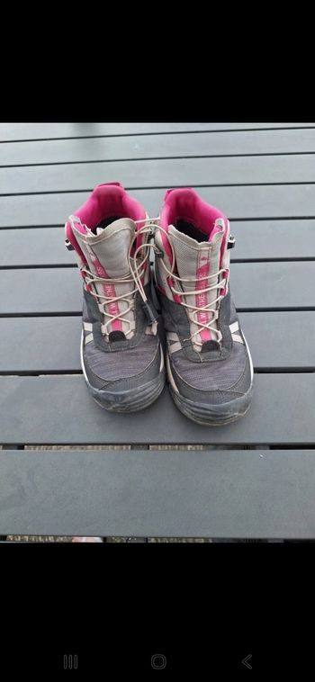 Chaussure de randonnée 34 et 35