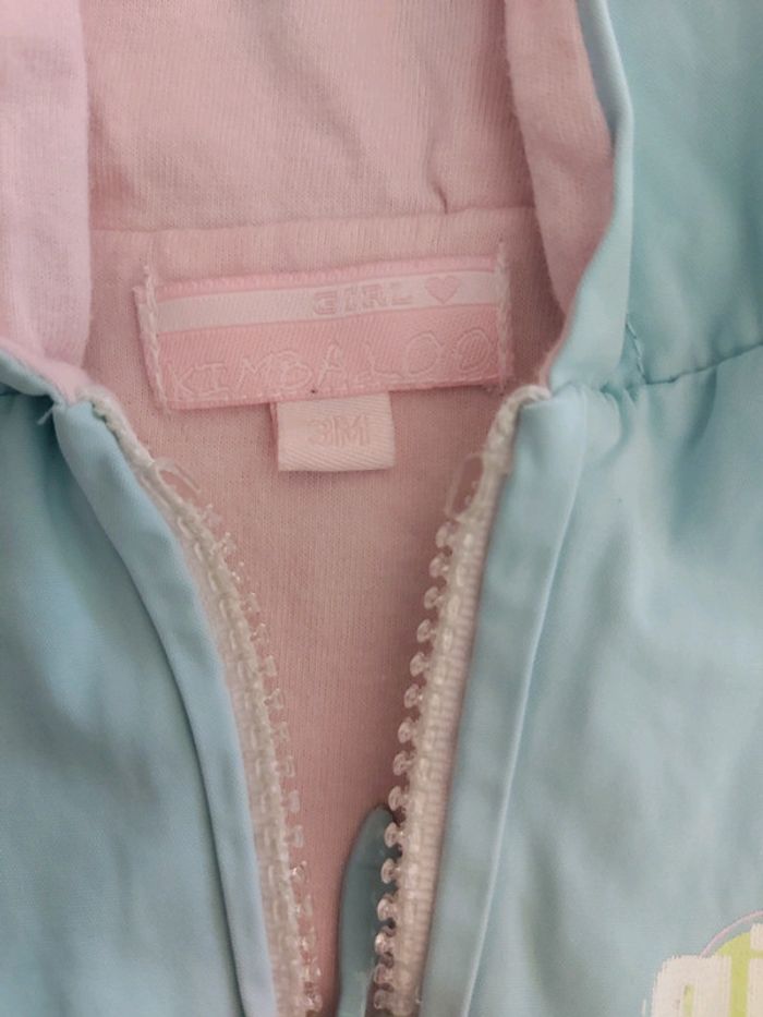 Robe manches courtes à capuche 3 mois en très bon état (78) - photo numéro 2